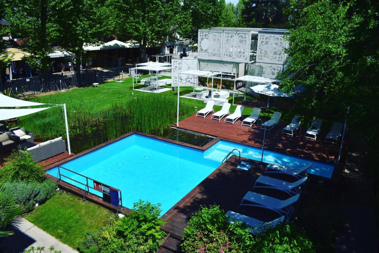 Renegade Hotel Siófok Buitenkant foto
