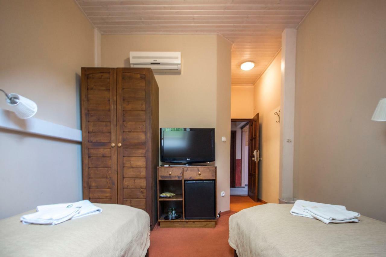 Renegade Hotel Siófok Buitenkant foto