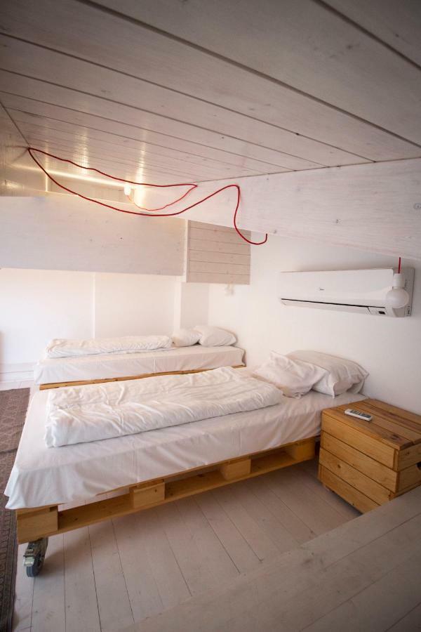 Renegade Hotel Siófok Buitenkant foto