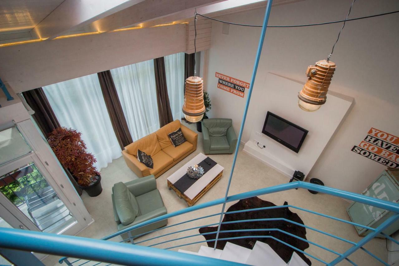 Renegade Hotel Siófok Buitenkant foto
